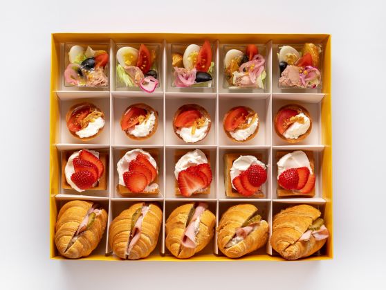 Әдемі әйелдермен секс және порно