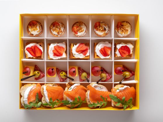 Сыйлық байқауы үшін әлемдік деңгейдегі минеттегі порно әйелі